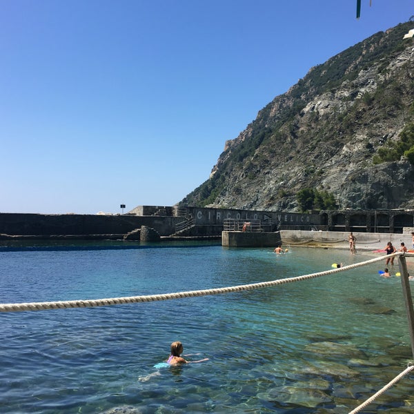 Circolo Velico Monterosso: al via corsi di nuoto e vela per ragazze e ragazzi delle Cinque Terre