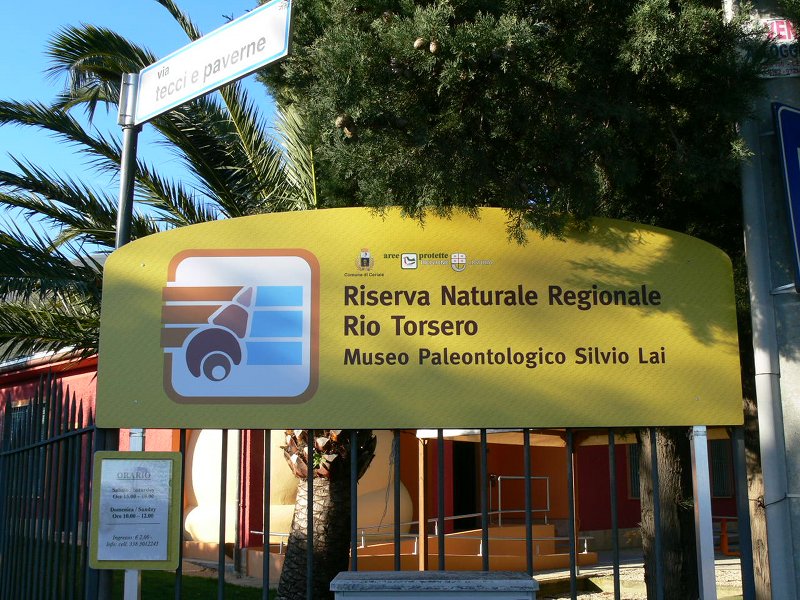 Entrance to Silvio Lai Paleontological Museum