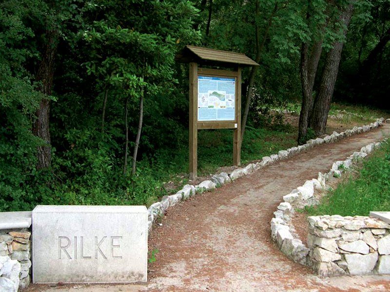 Entrance to the Rilke path