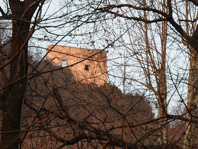 Ruderi Castello di Speronella a Rocca Pendice